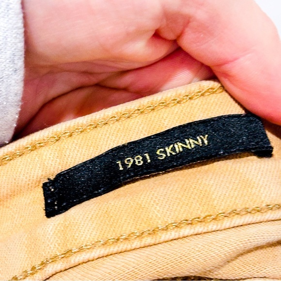 GUESS Distressed taupe jeans, narrow leg - Picture 8 of 13